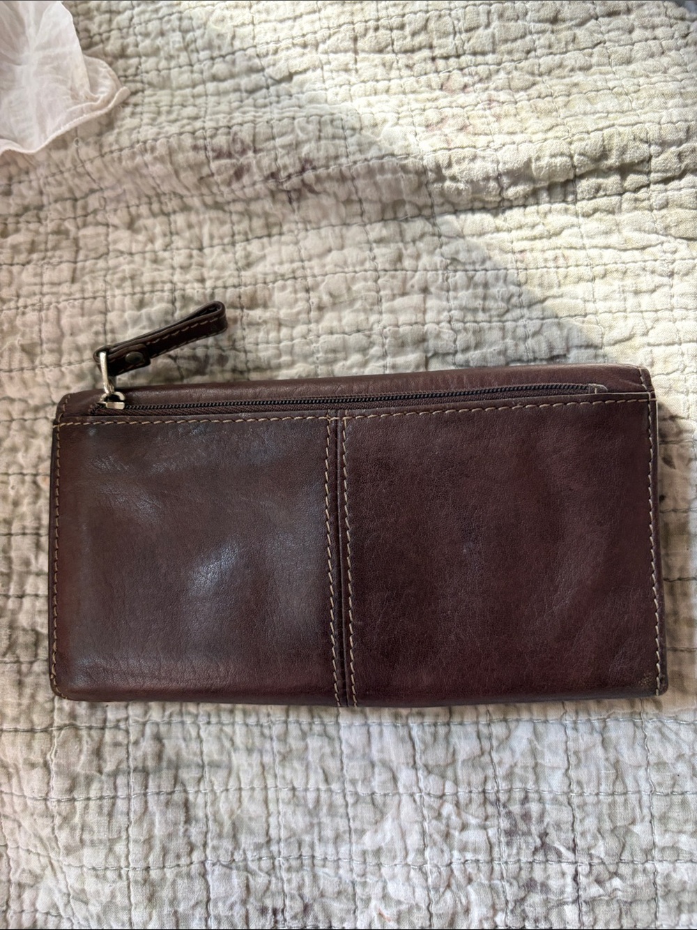 Fossil Brown Leather Flap Wallet with Stitch Detail - Picture 5 of 7
